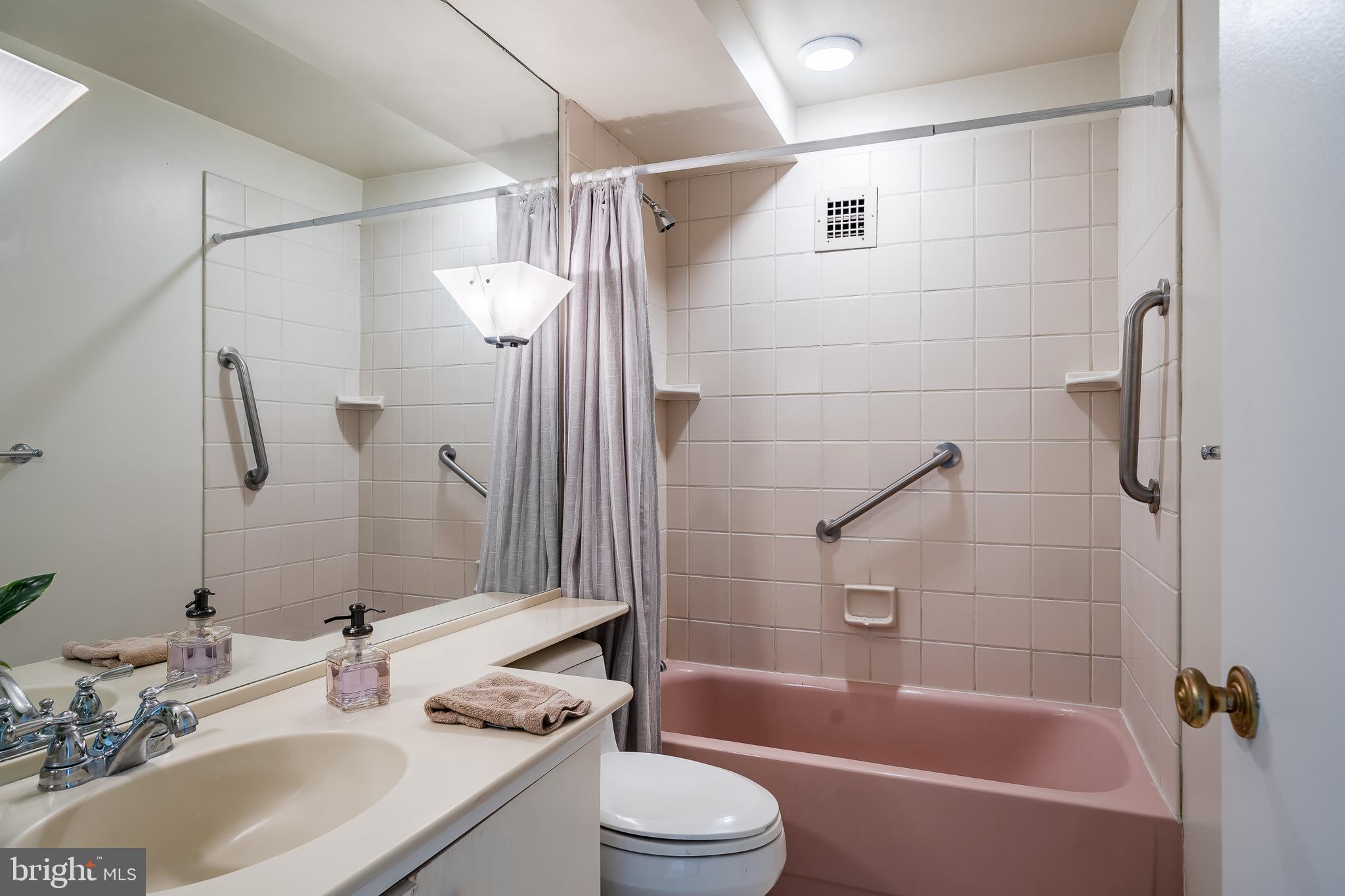 GREENHILL FARMS - Residential