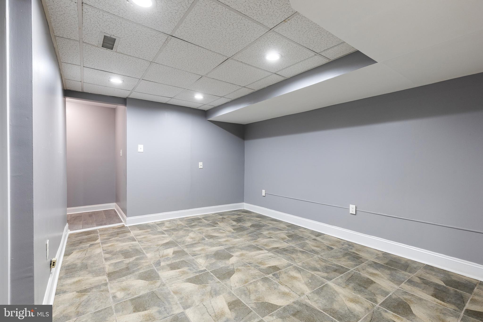 BAYVIEW - Residential Lease