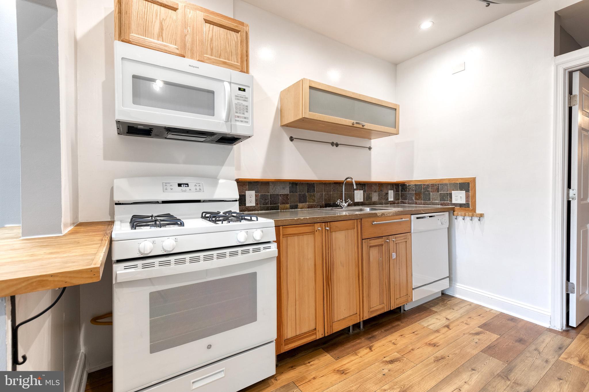 BAYVIEW - Residential Lease