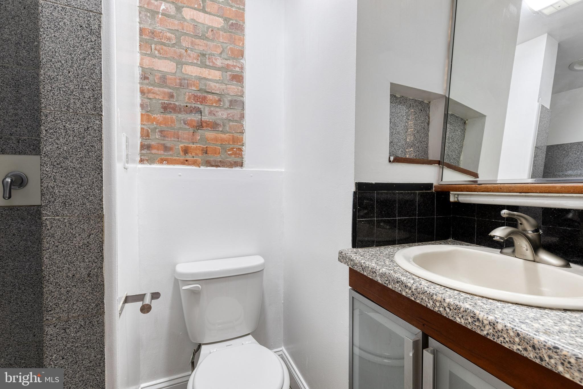 BAYVIEW - Residential Lease