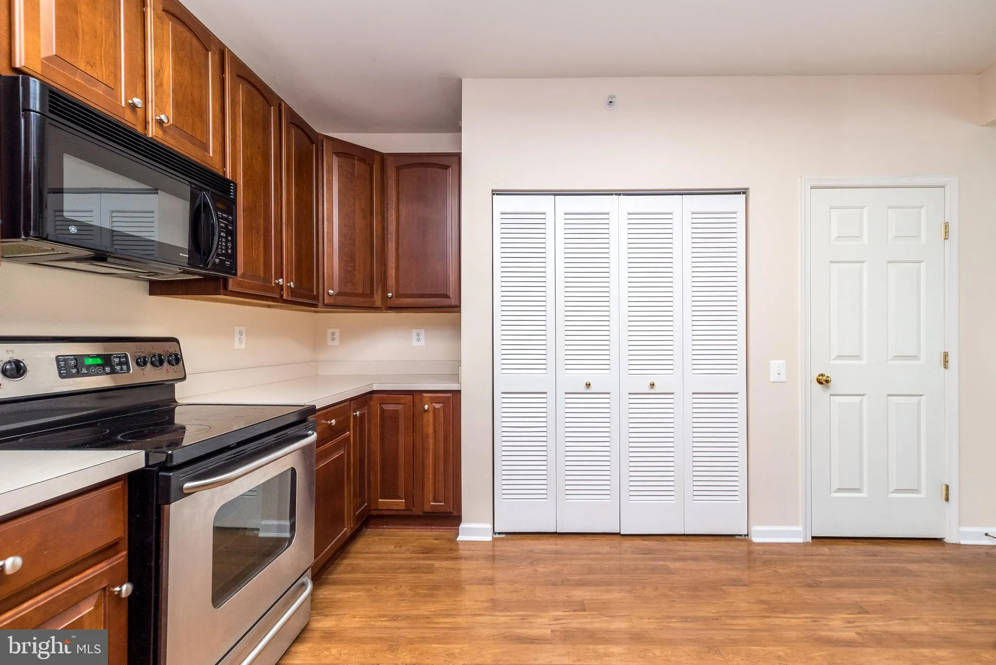 Warrington, Pennsylvania 18976, United States, 2 Bedrooms Bedrooms, ,2 BathroomsBathrooms,Residential,Pending,119080