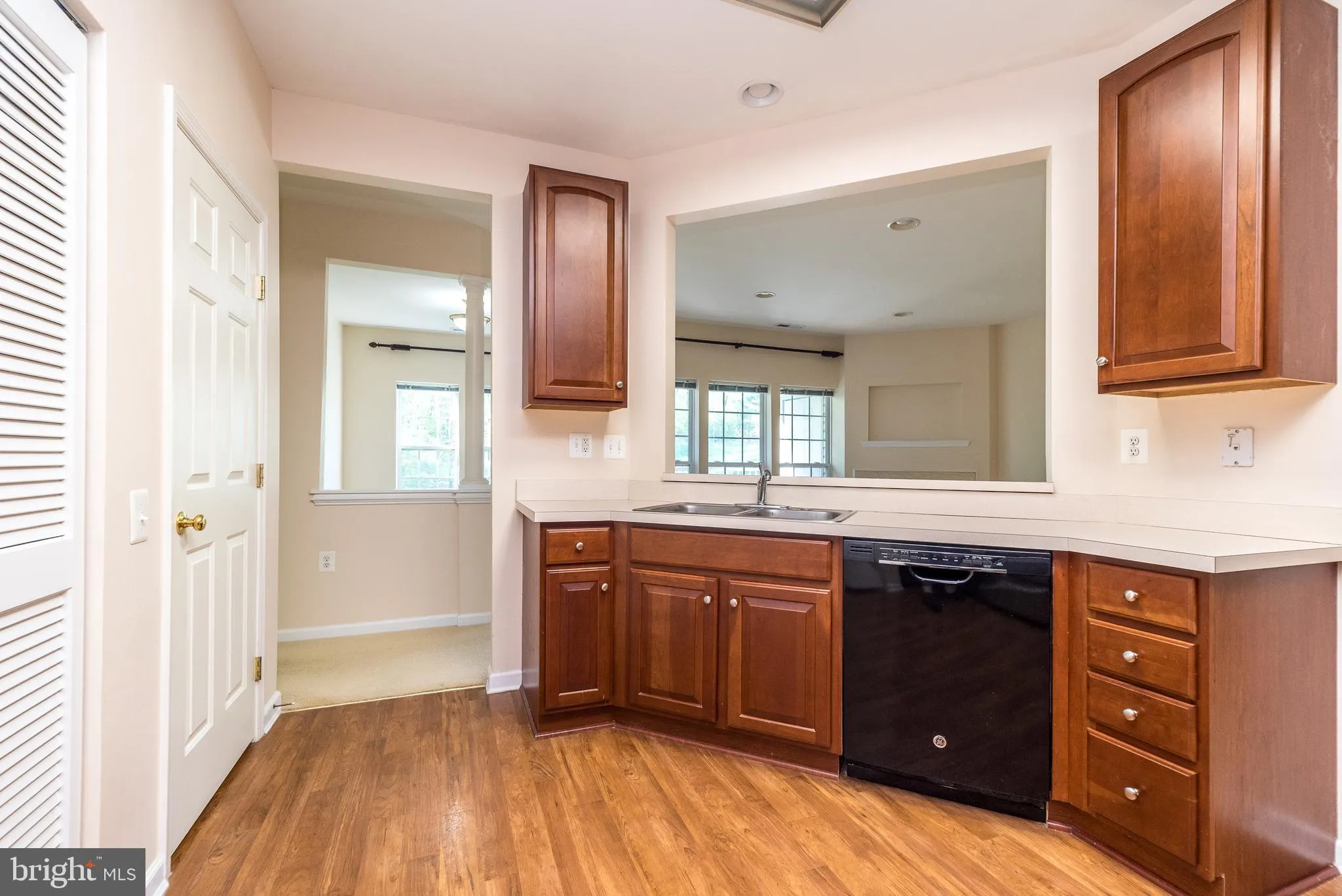 Warrington, Pennsylvania 18976, United States, 2 Bedrooms Bedrooms, ,2 BathroomsBathrooms,Residential,Pending,119080