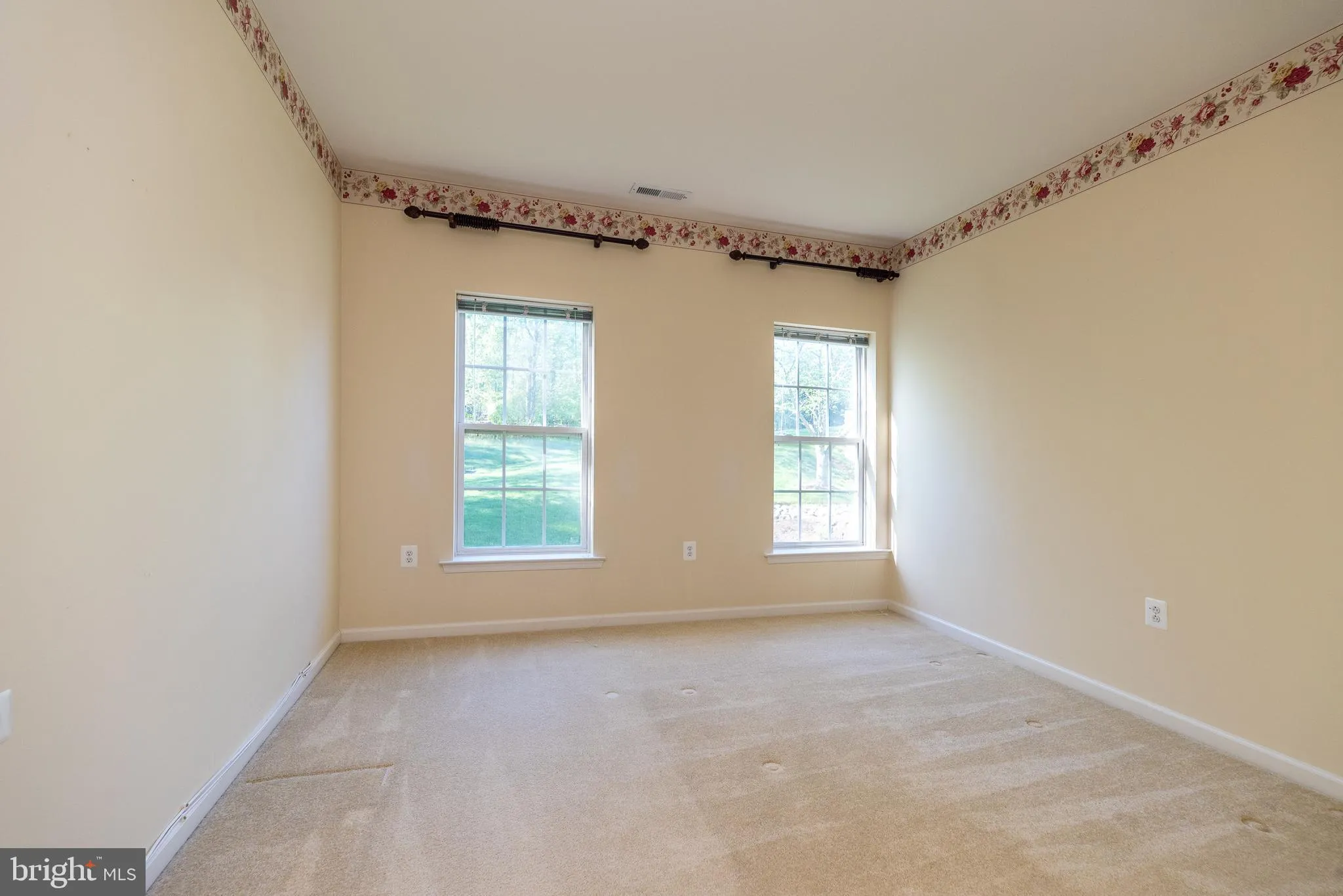 Warrington, Pennsylvania 18976, United States, 2 Bedrooms Bedrooms, ,2 BathroomsBathrooms,Residential,Pending,119080