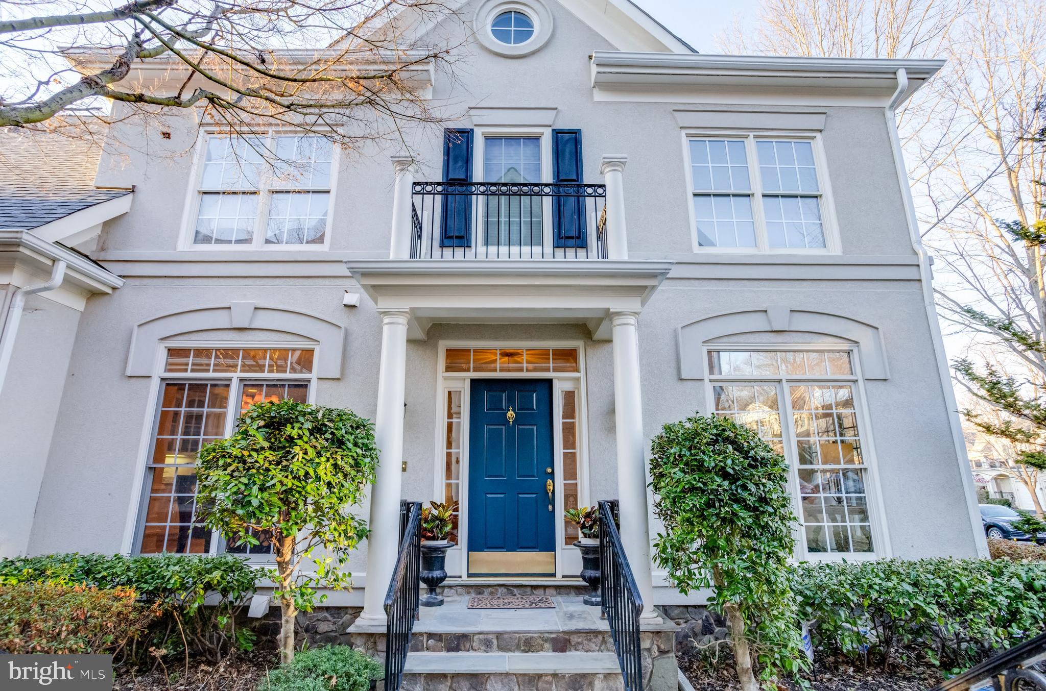 3832 FARRCROFT DRIVE