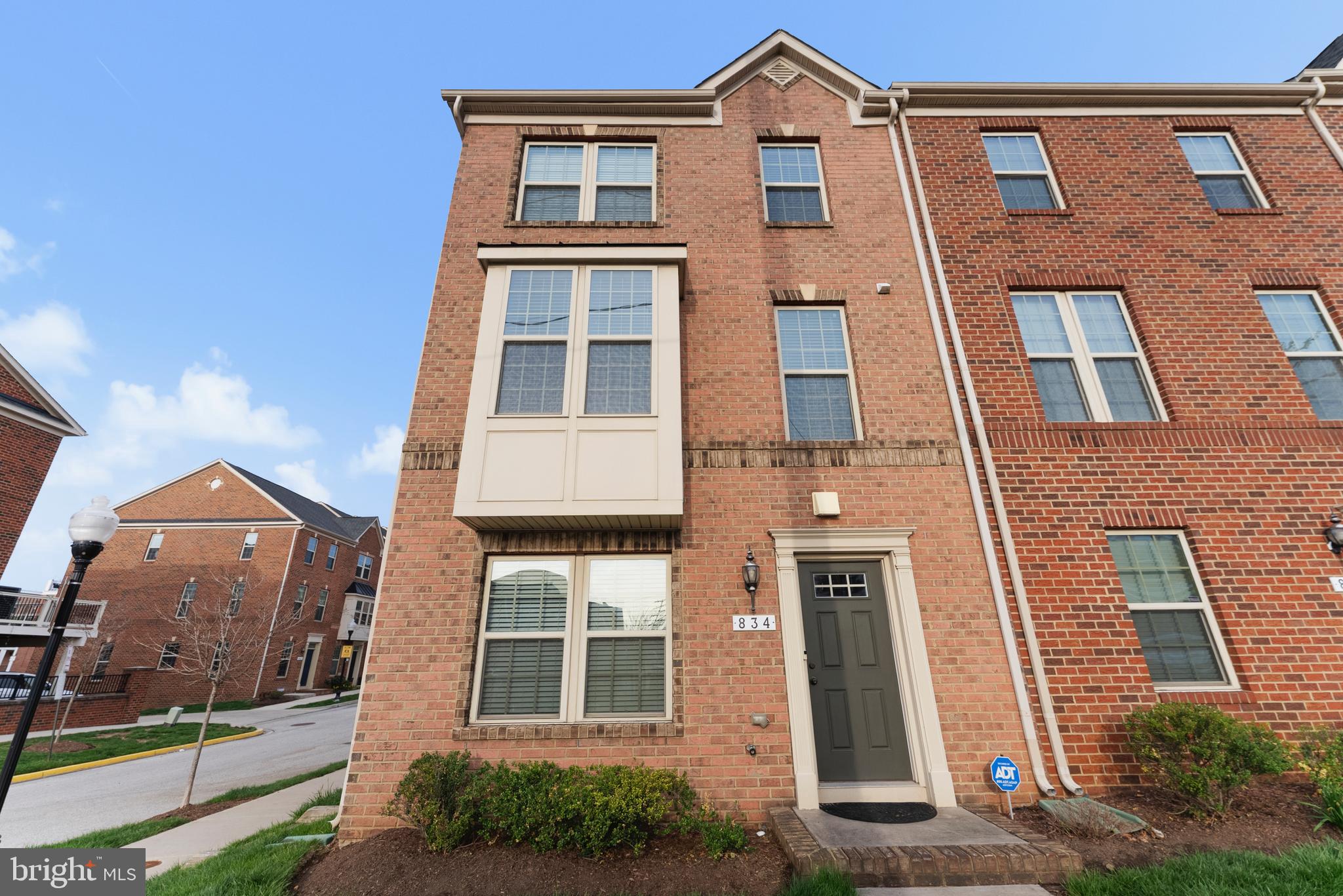 834 OLDHAM STREET