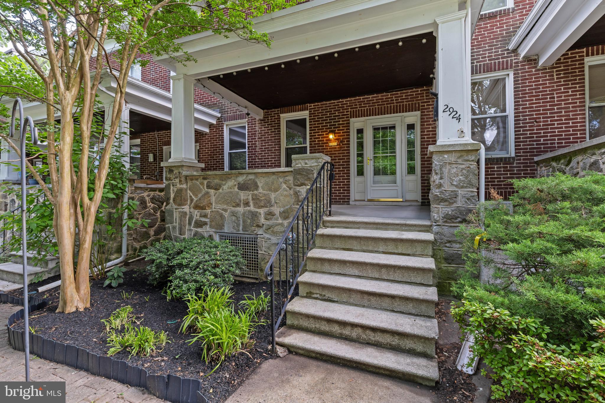 2924 WYMAN PARKWAY