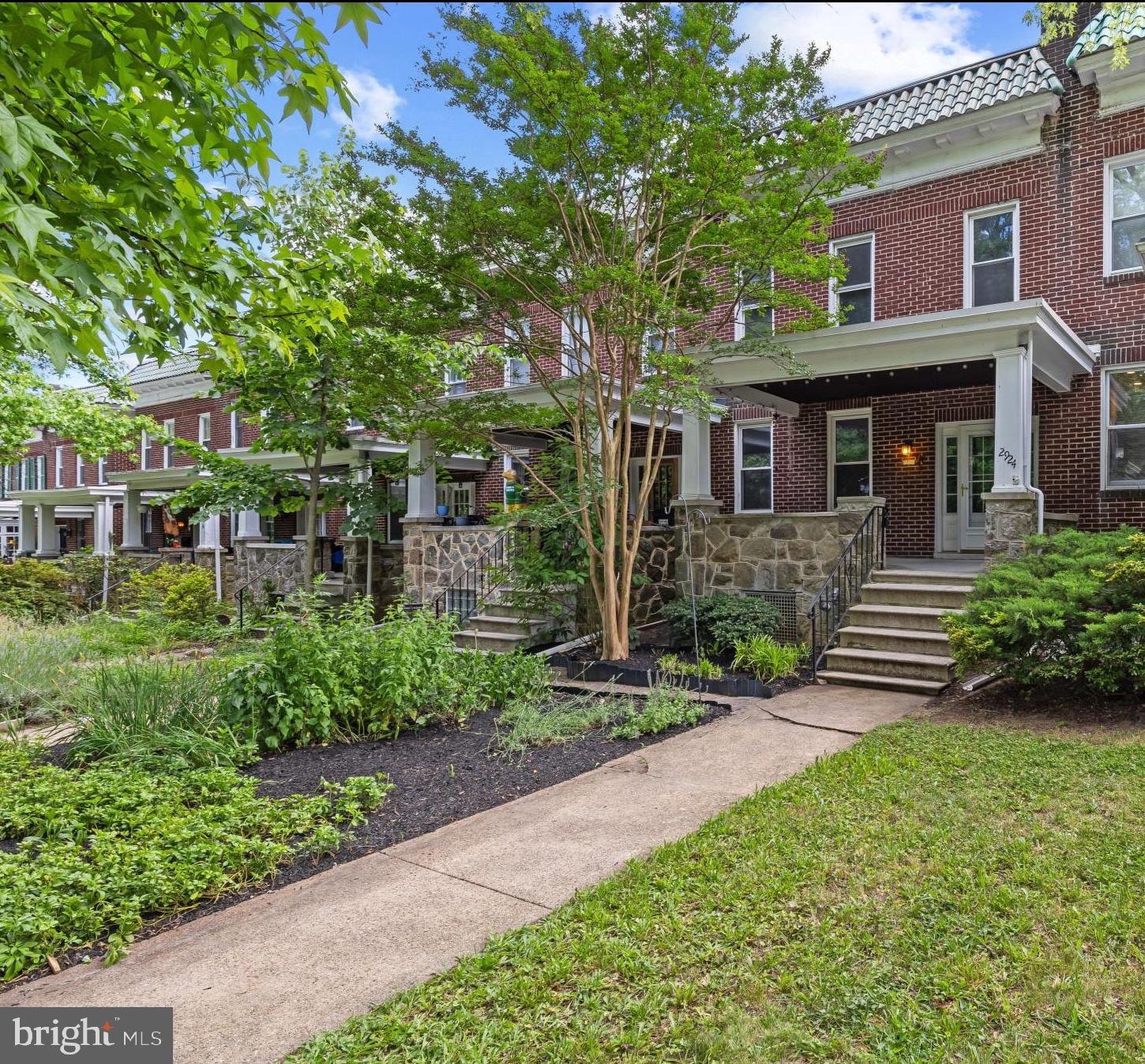 2924 WYMAN PARKWAY