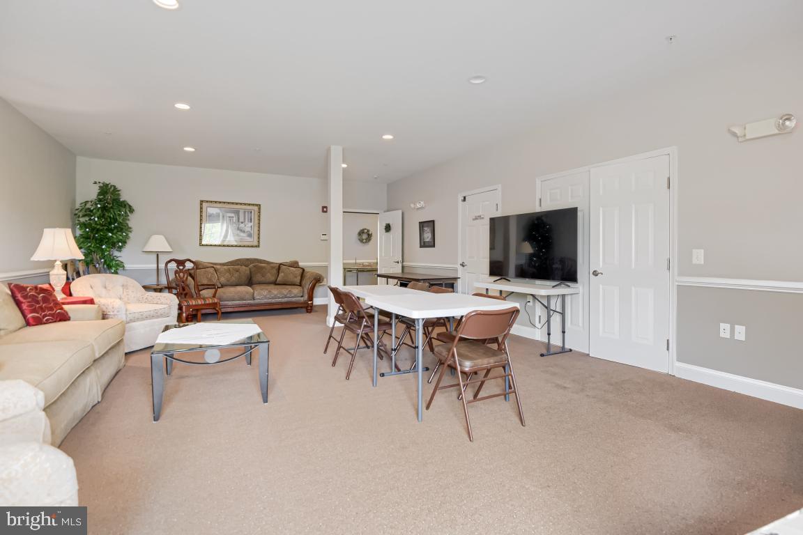 EMERALD HILLS - Residential