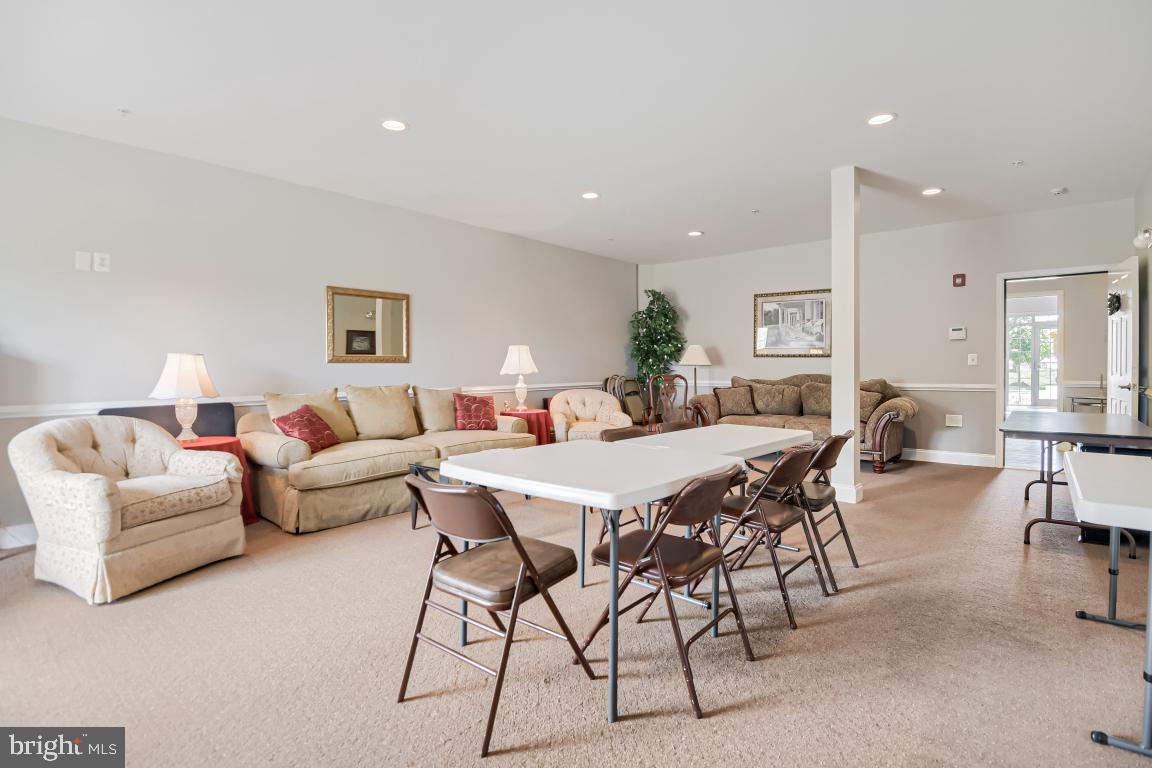 EMERALD HILLS - Residential
