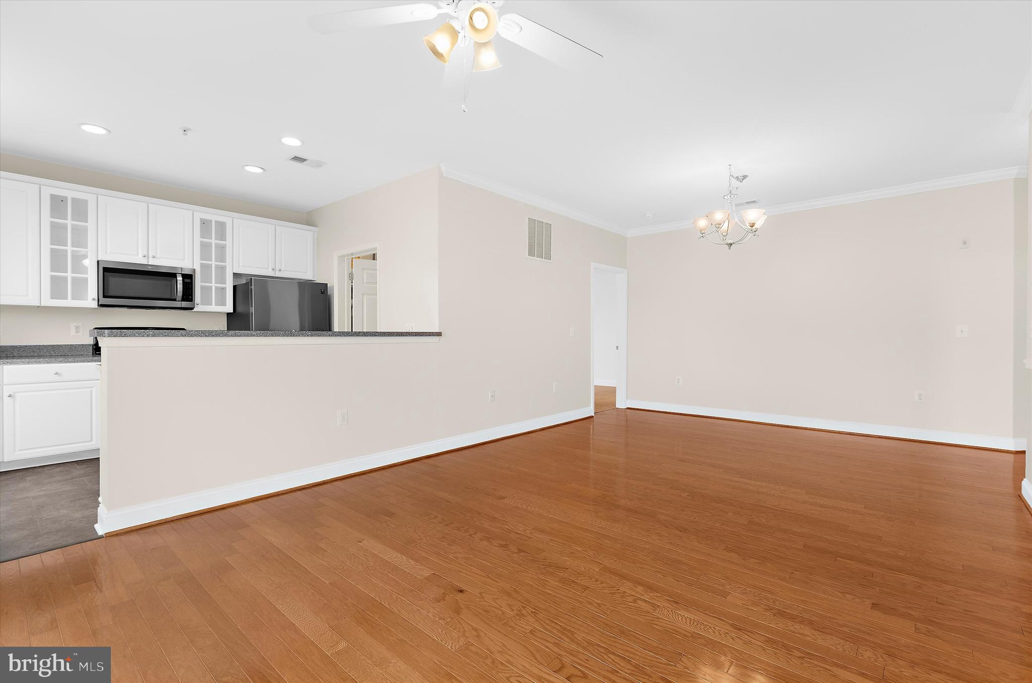 EMERALD HILLS - Residential