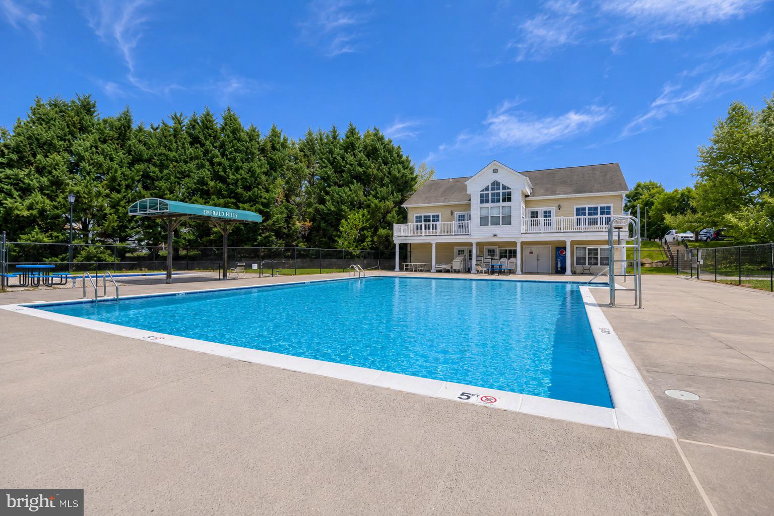 EMERALD HILLS - Residential