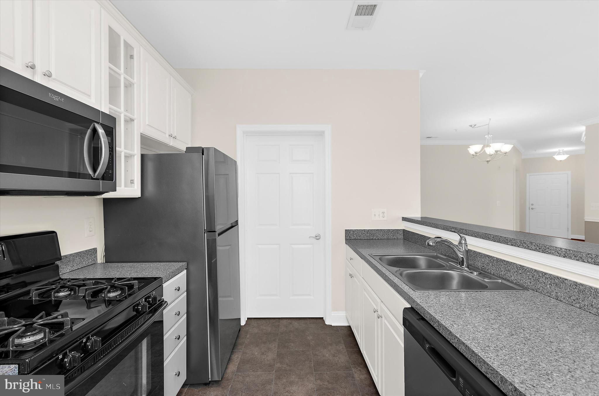 EMERALD HILLS - Residential