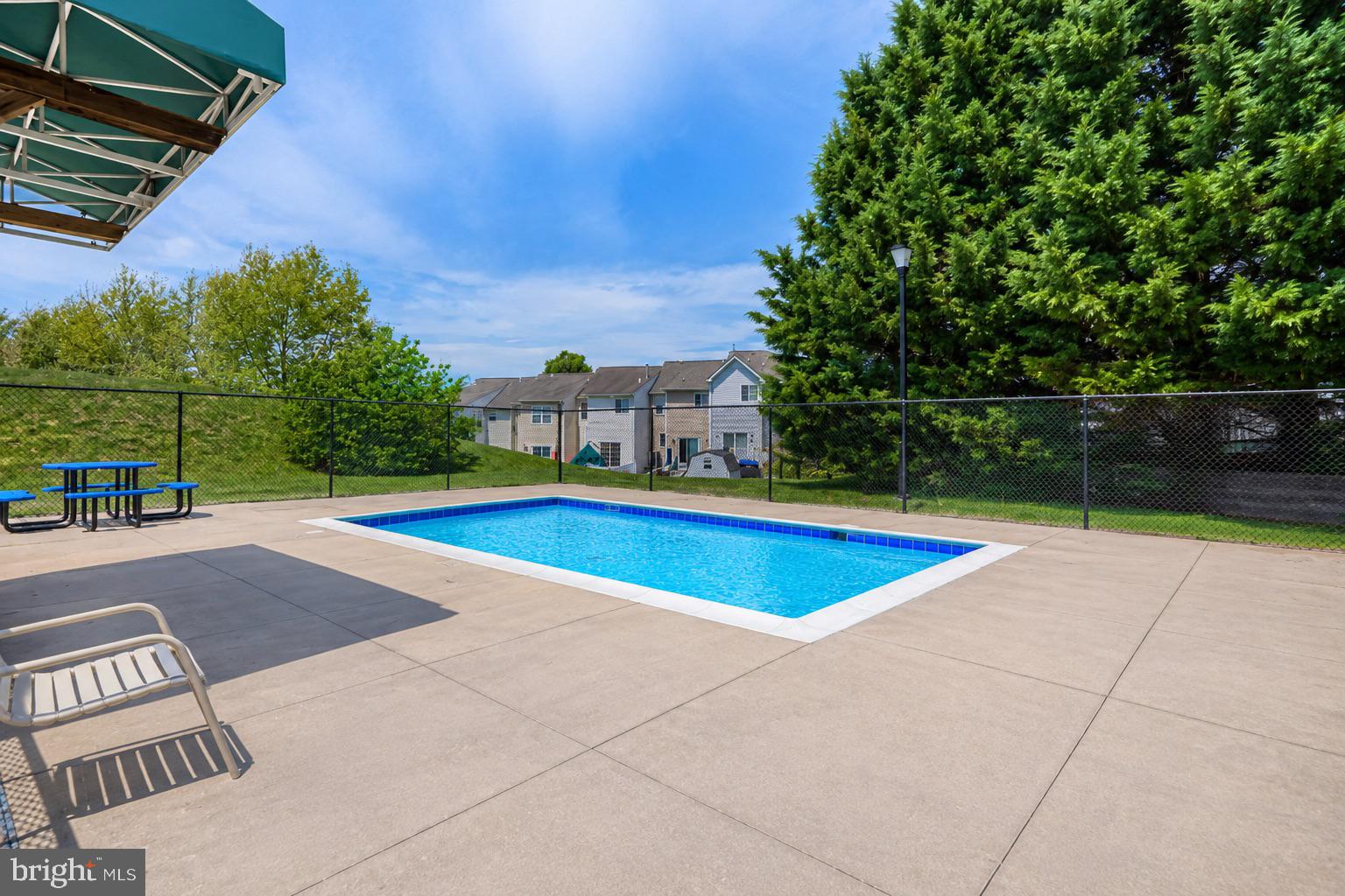 EMERALD HILLS - Residential
