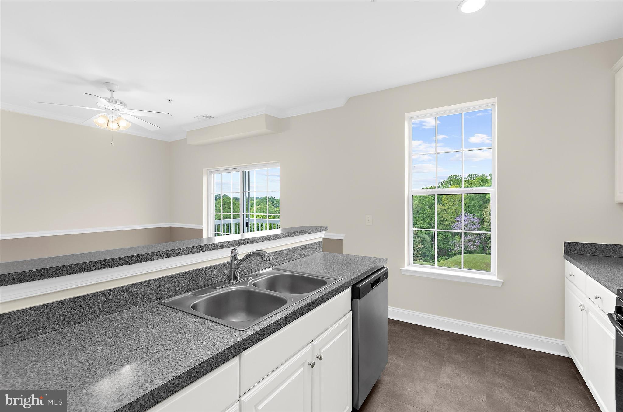 EMERALD HILLS - Residential
