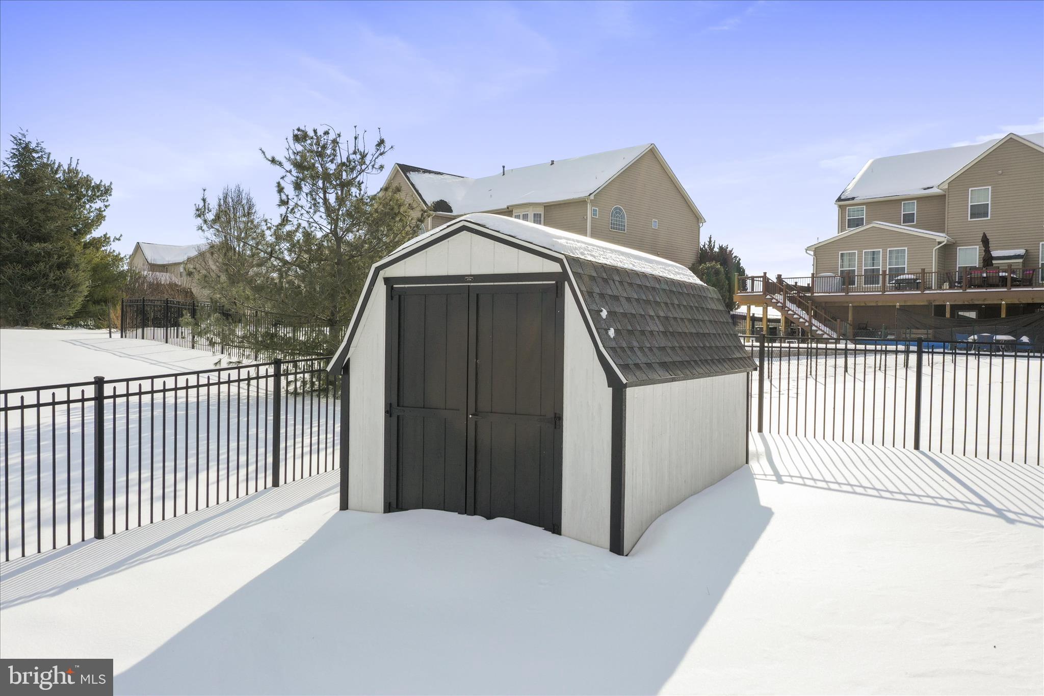 ELMWOOD FARM - Residential