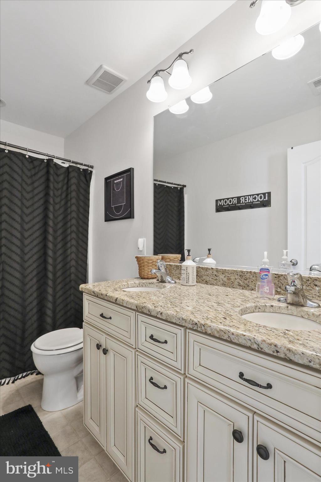 ELMWOOD FARM - Residential