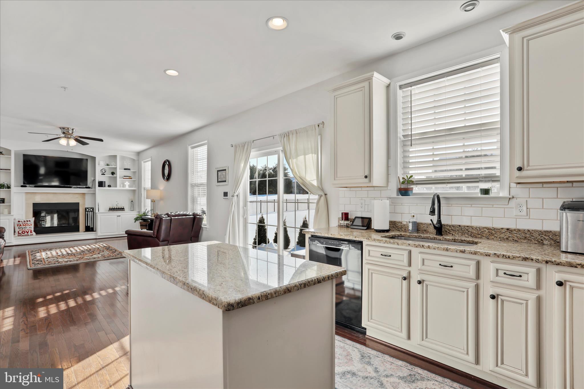 ELMWOOD FARM - Residential