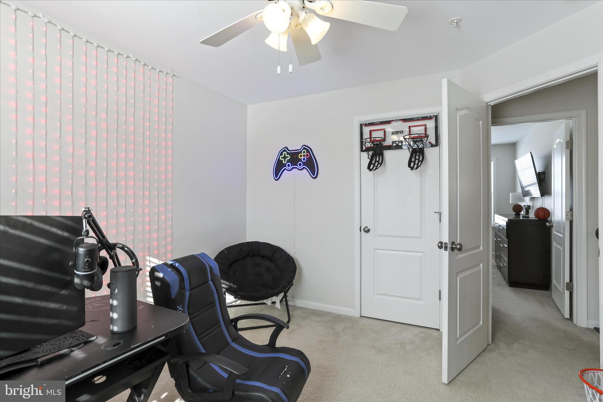 ELMWOOD FARM - Residential