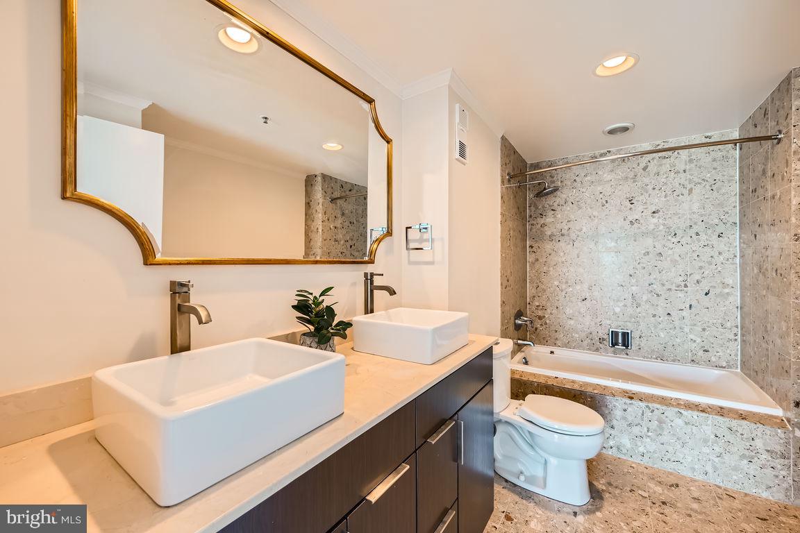 HARBOR EAST - Residential Lease