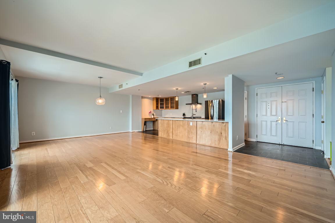 HARBOR EAST - Residential Lease