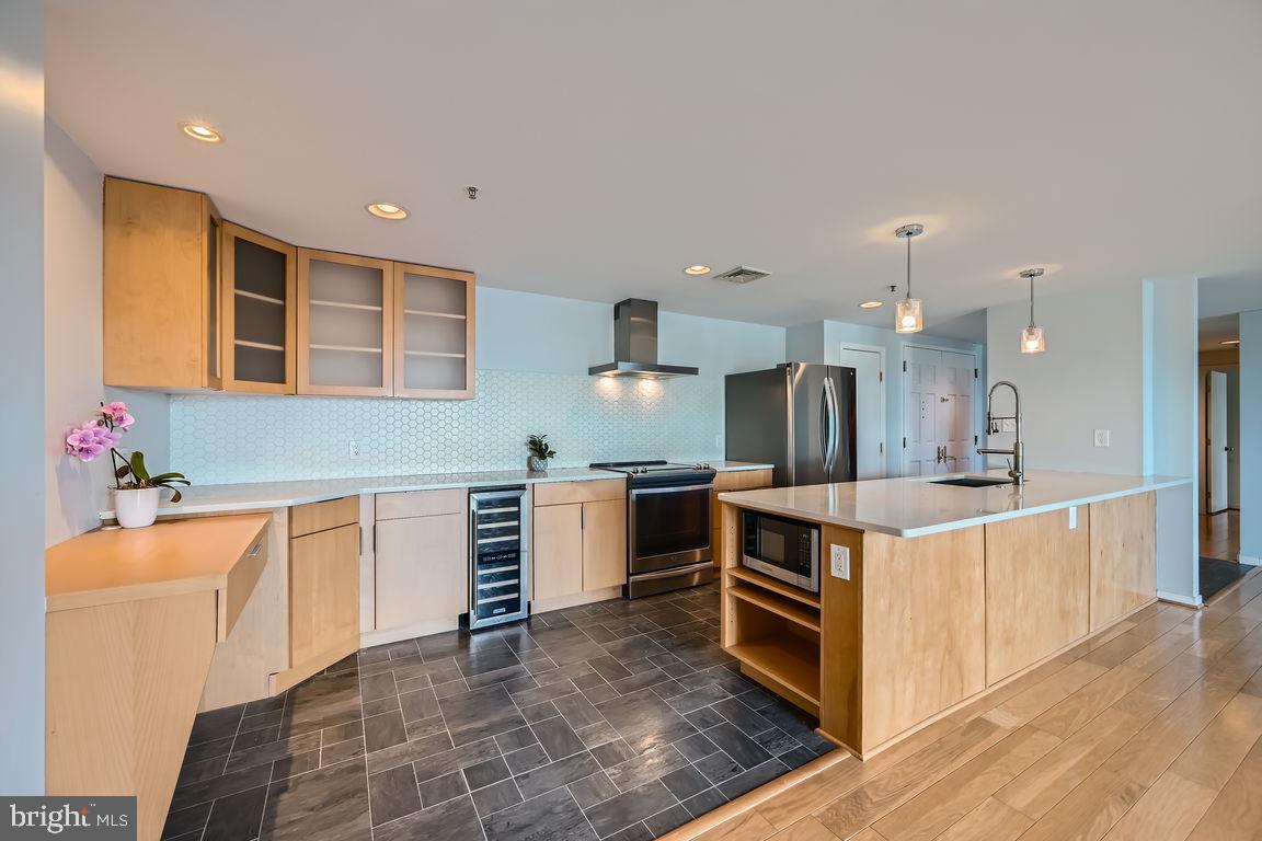 HARBOR EAST - Residential Lease