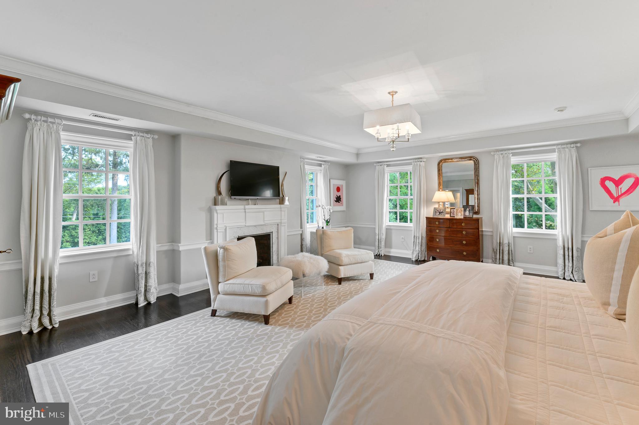 SPRING MILL ESTATE - Residential