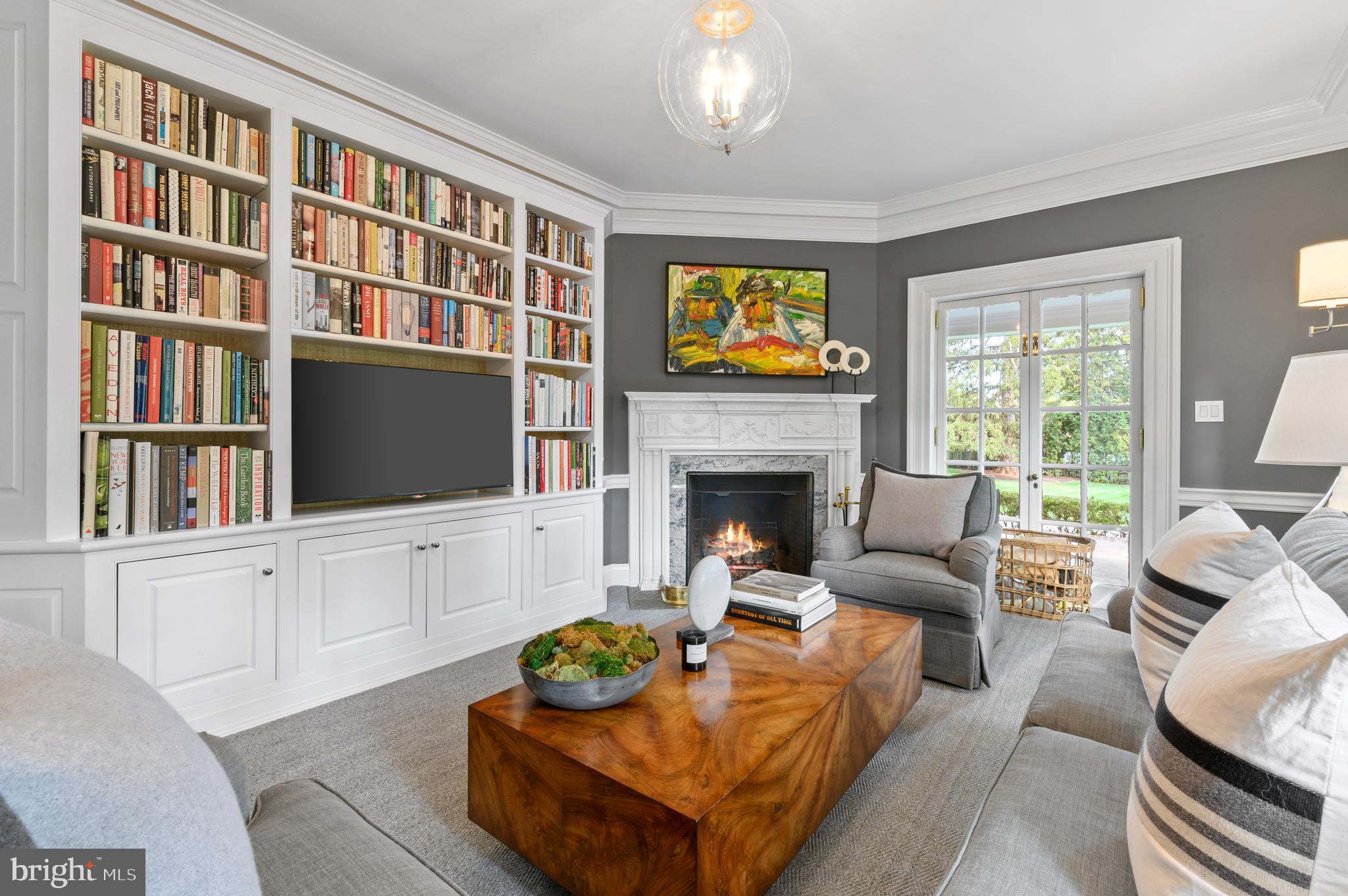 SPRING MILL ESTATE - Residential