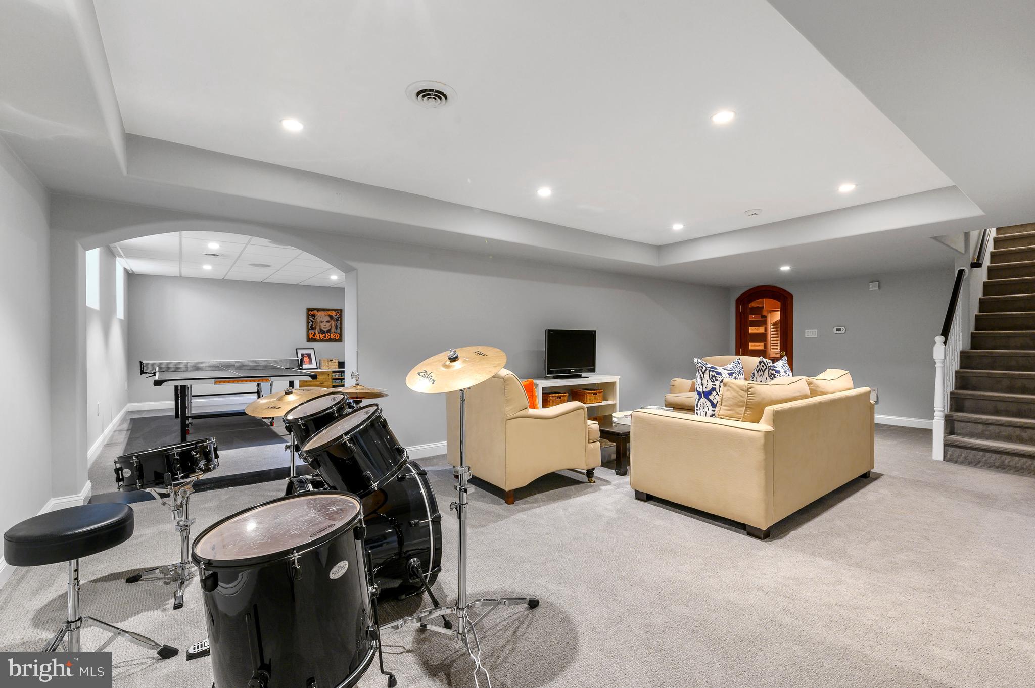 SPRING MILL ESTATE - Residential