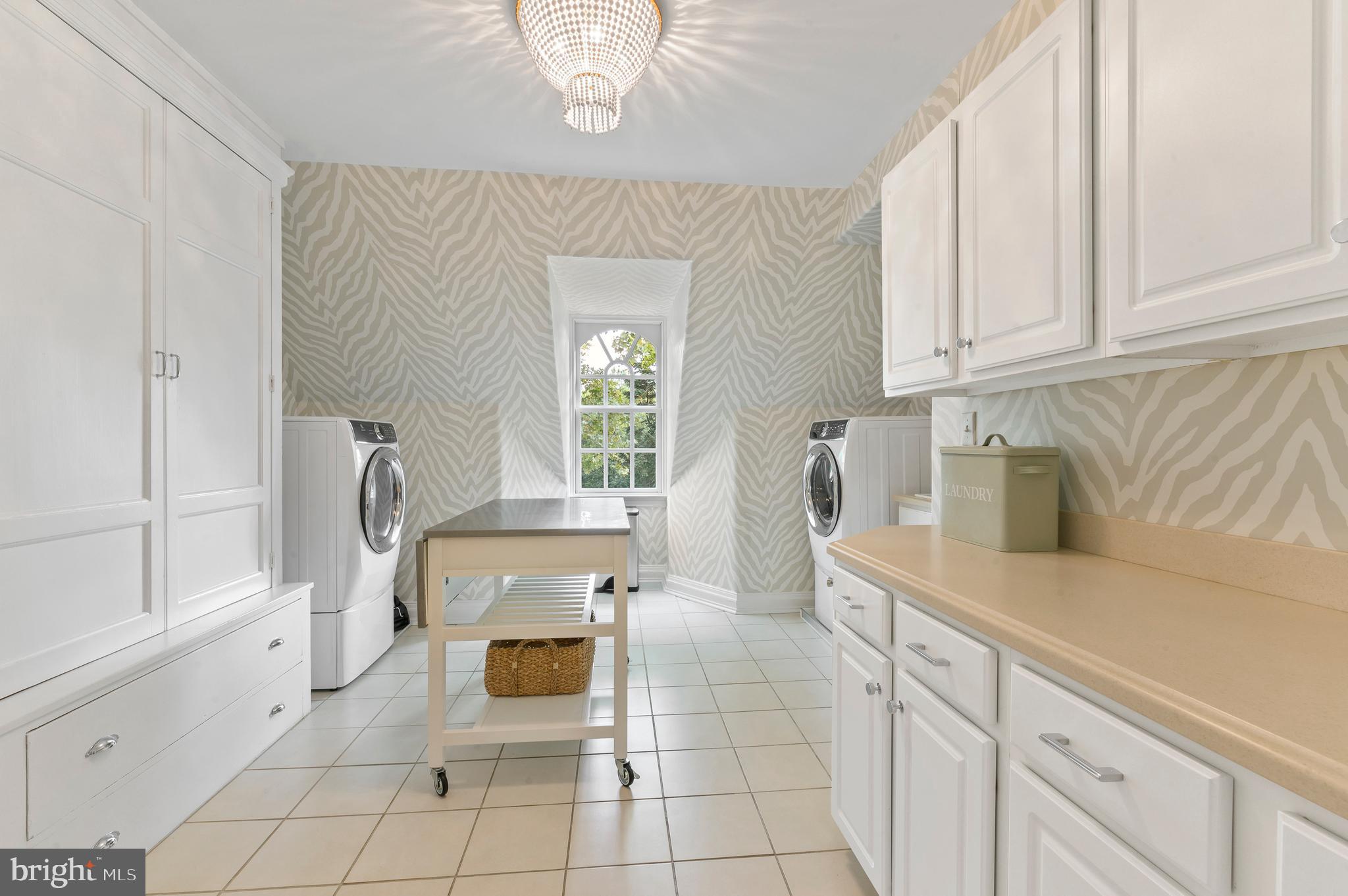 SPRING MILL ESTATE - Residential