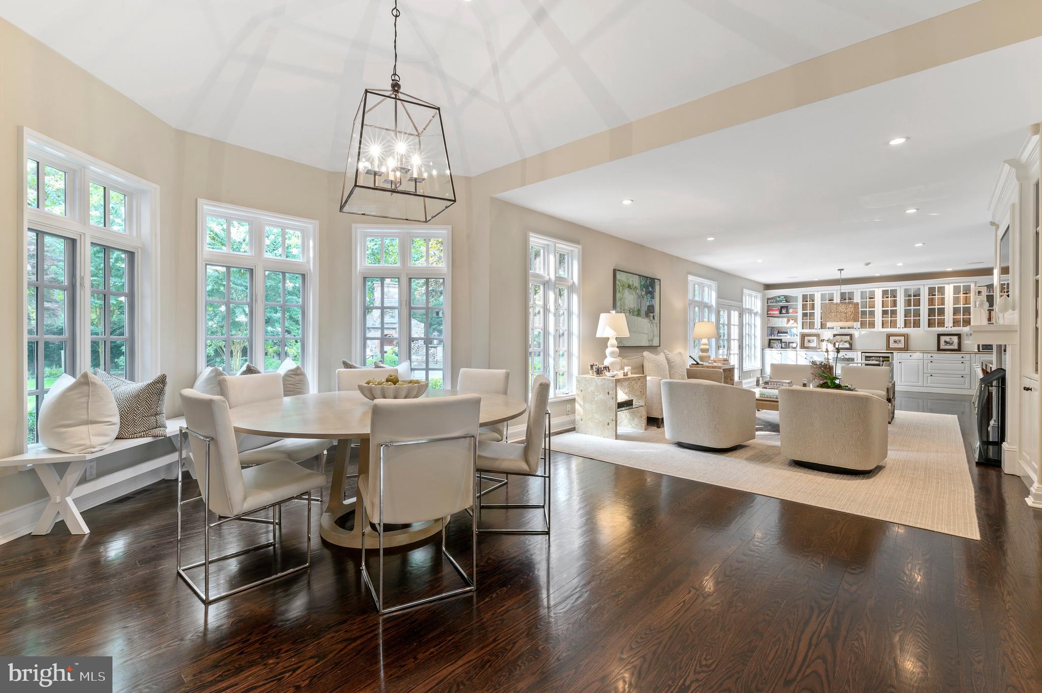 SPRING MILL ESTATE - Residential