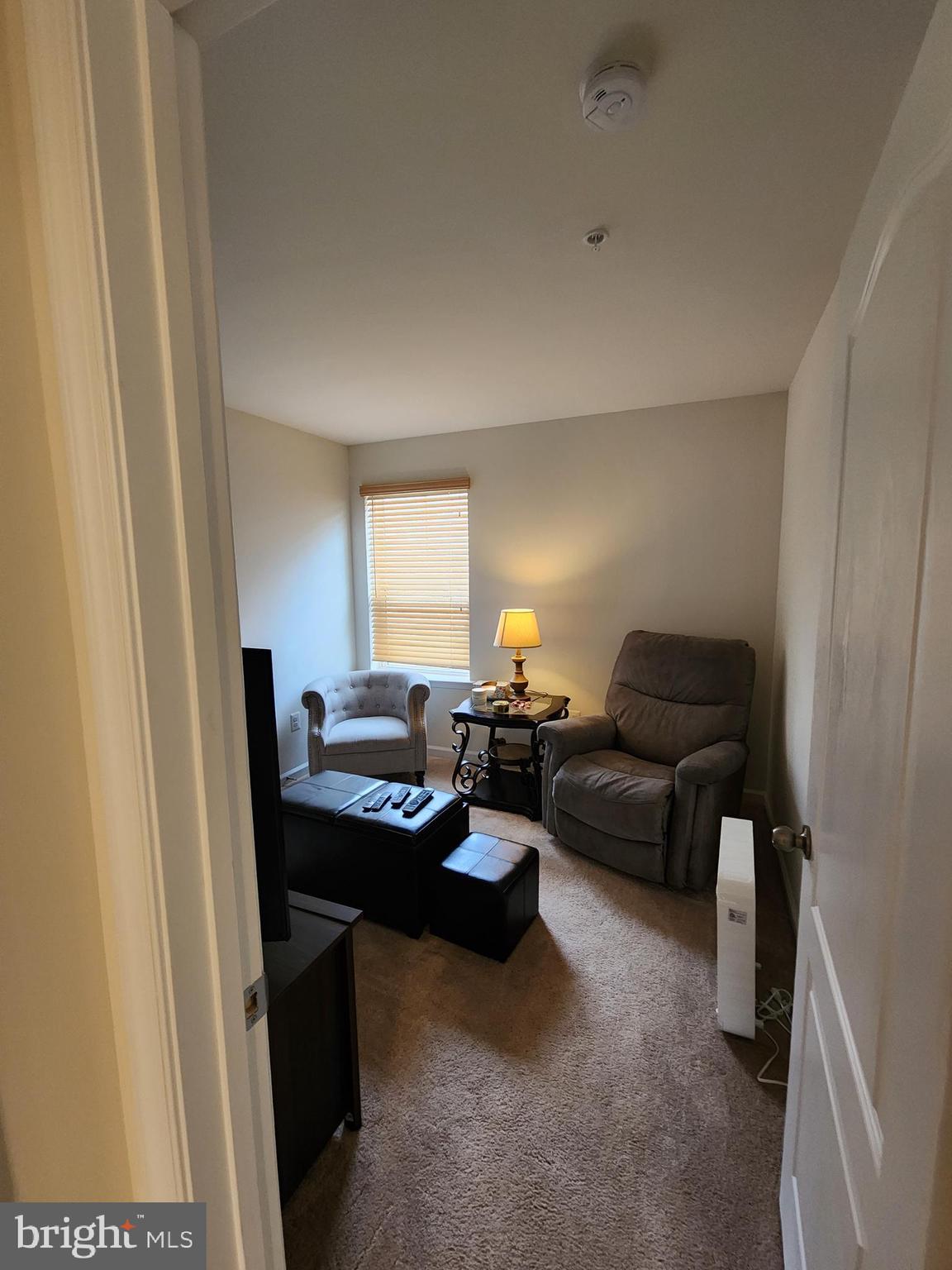 WINDSOR MANOR - Residential