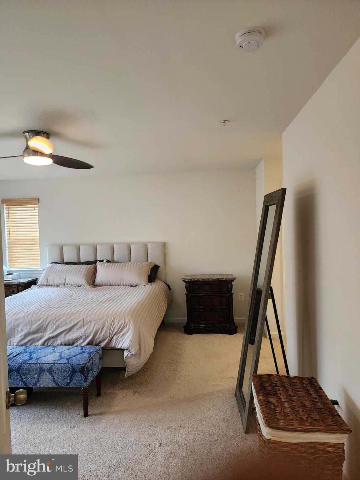 WINDSOR MANOR - Residential