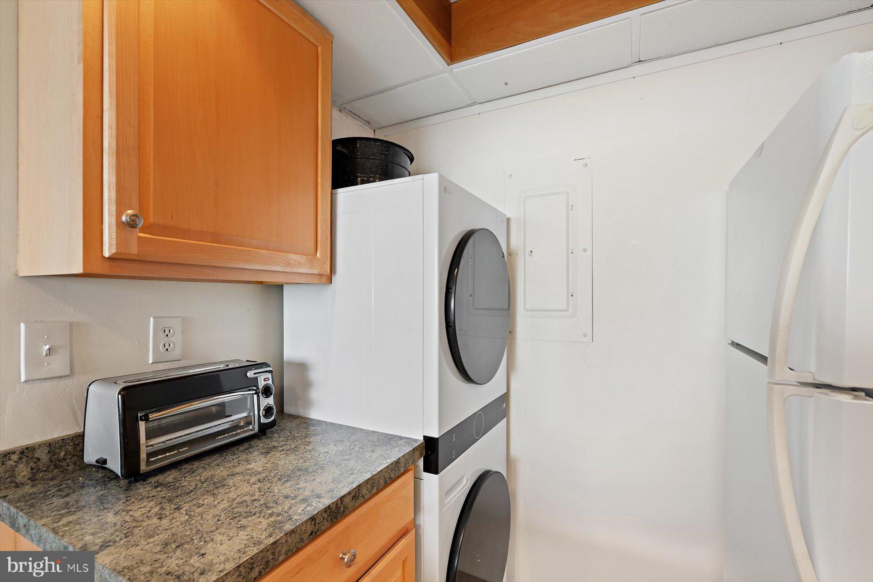 SEA COLONY EAST - Residential