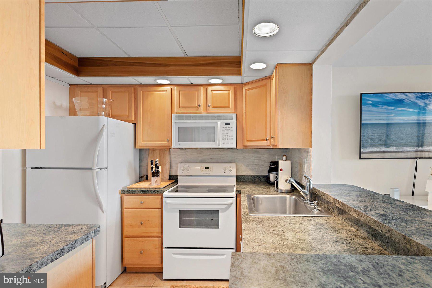 SEA COLONY EAST - Residential