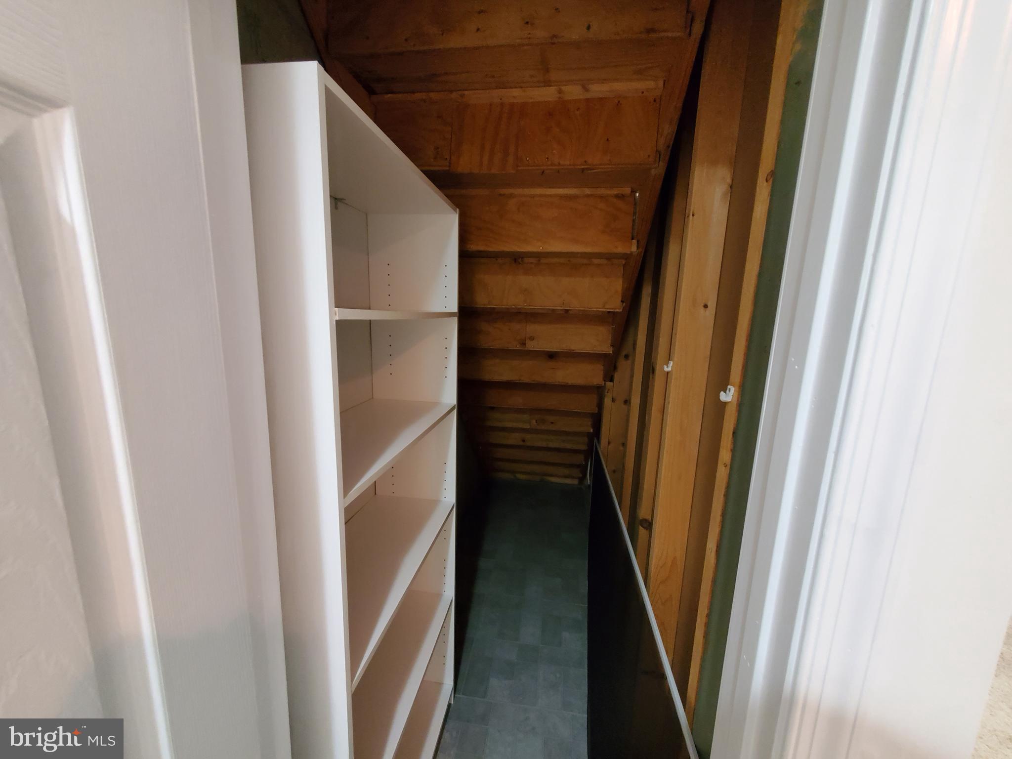 NEWINGTON FOREST - Residential Lease