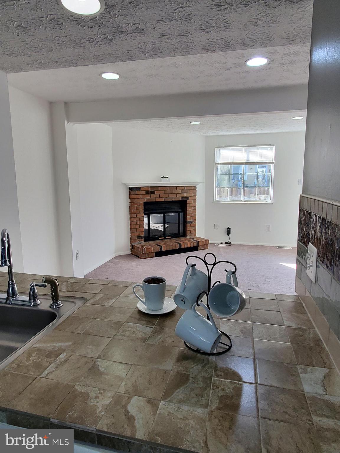 NEWINGTON FOREST - Residential Lease