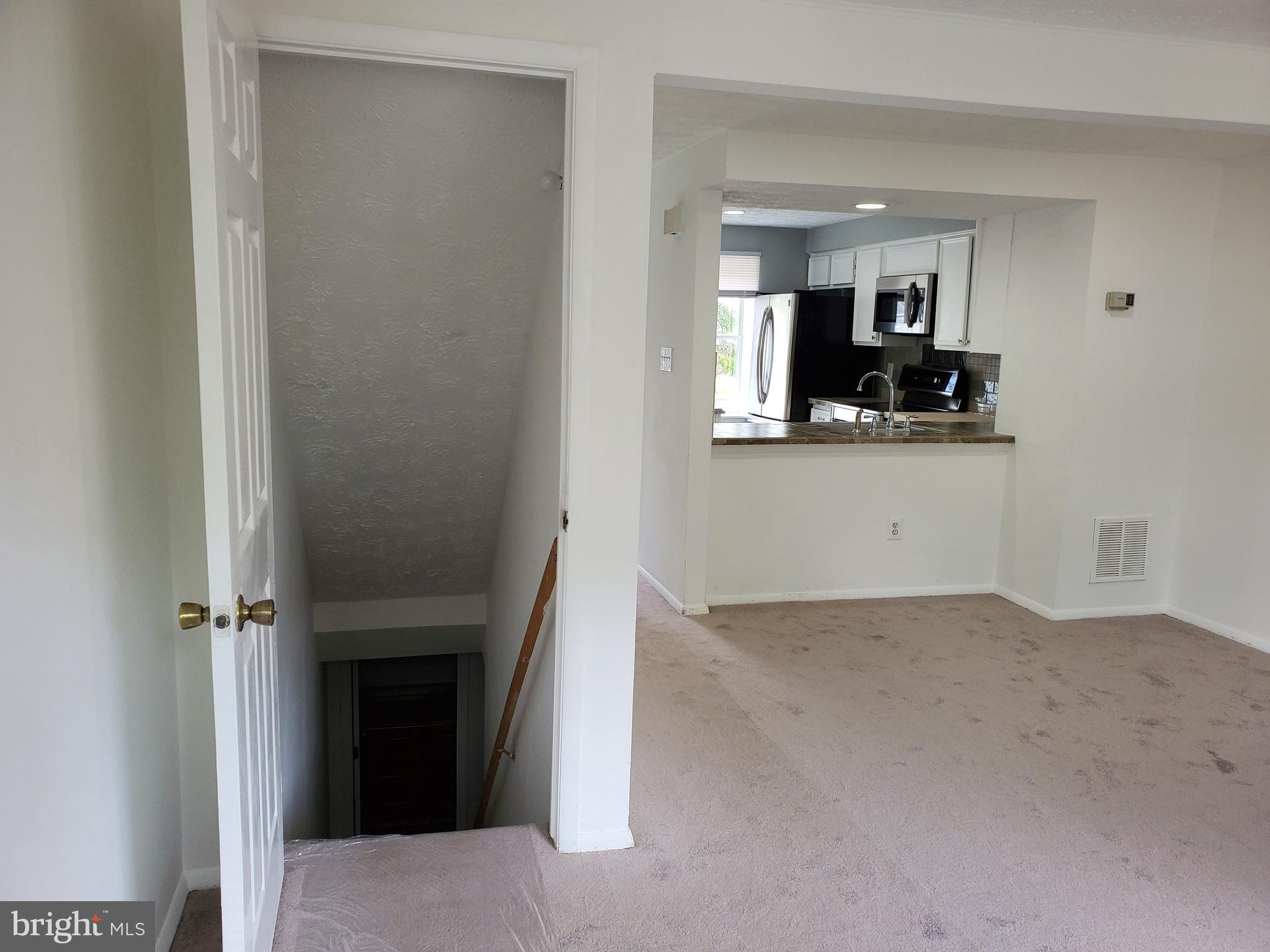 NEWINGTON FOREST - Residential Lease