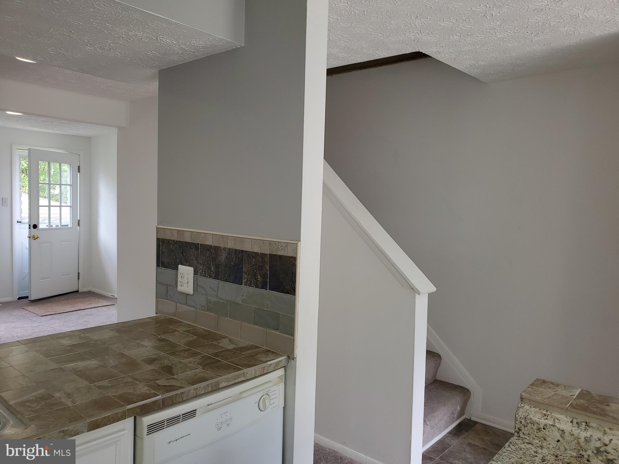 NEWINGTON FOREST - Residential Lease