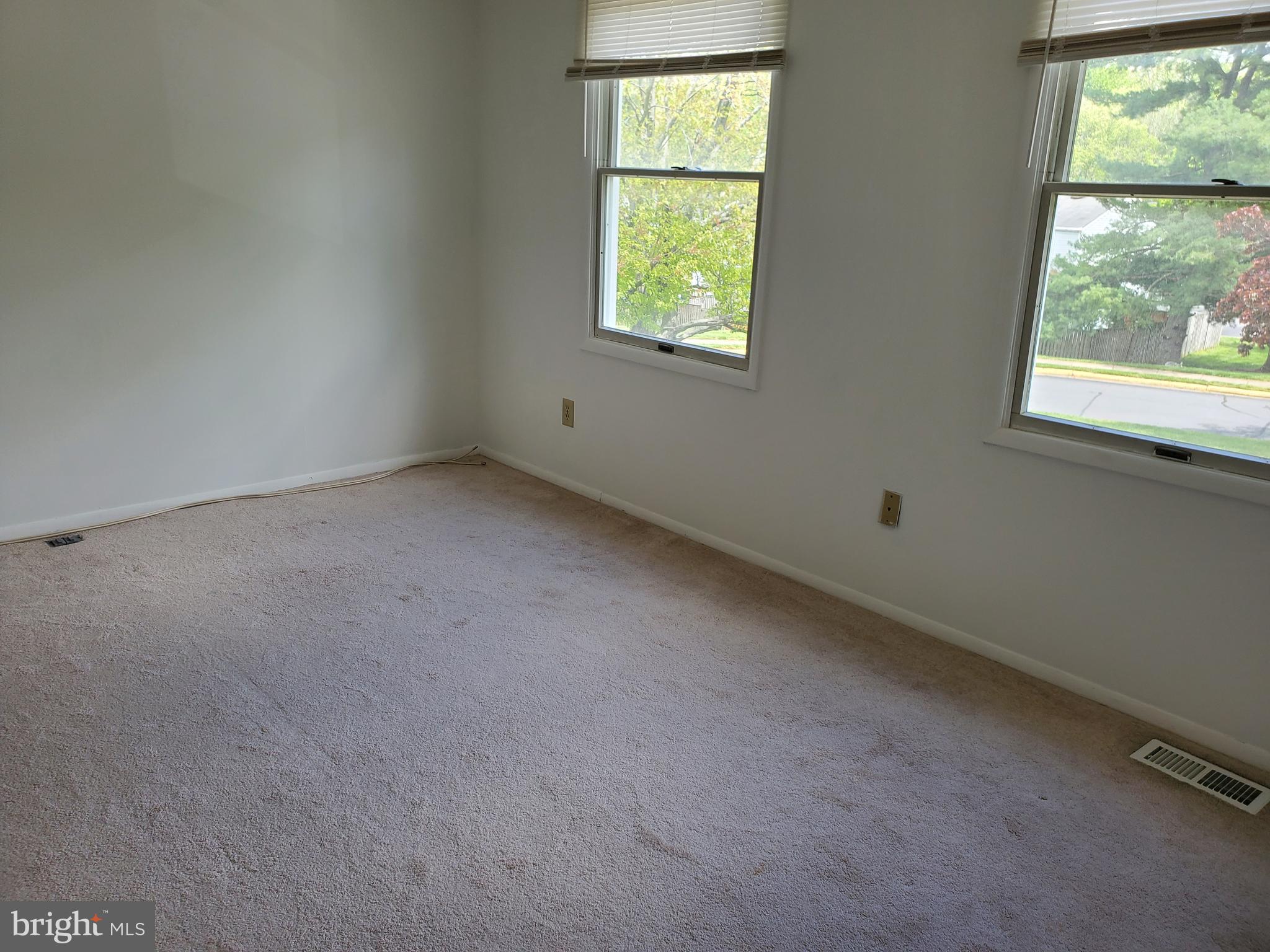 NEWINGTON FOREST - Residential Lease