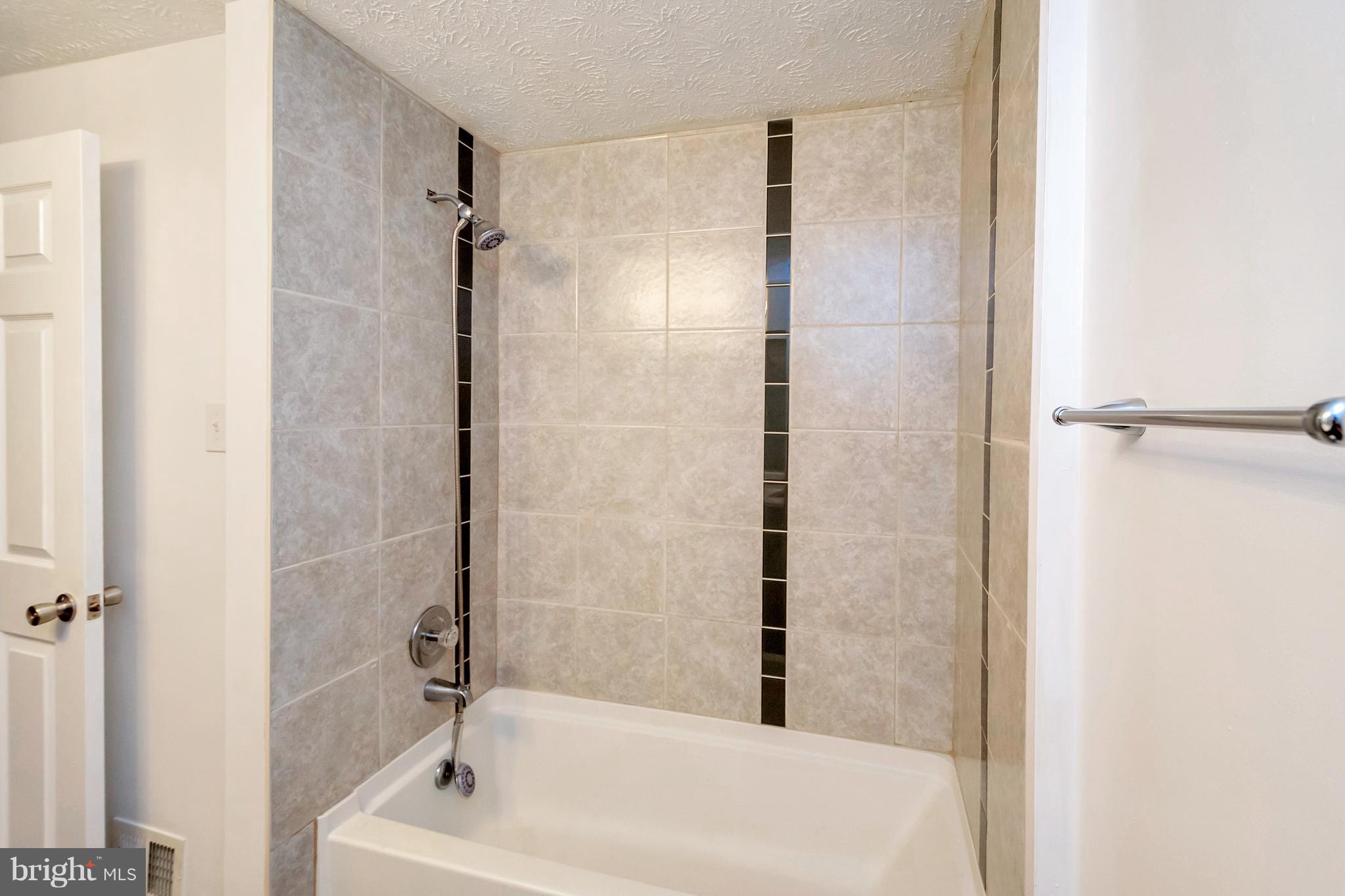 HEATHER GLEN - Residential