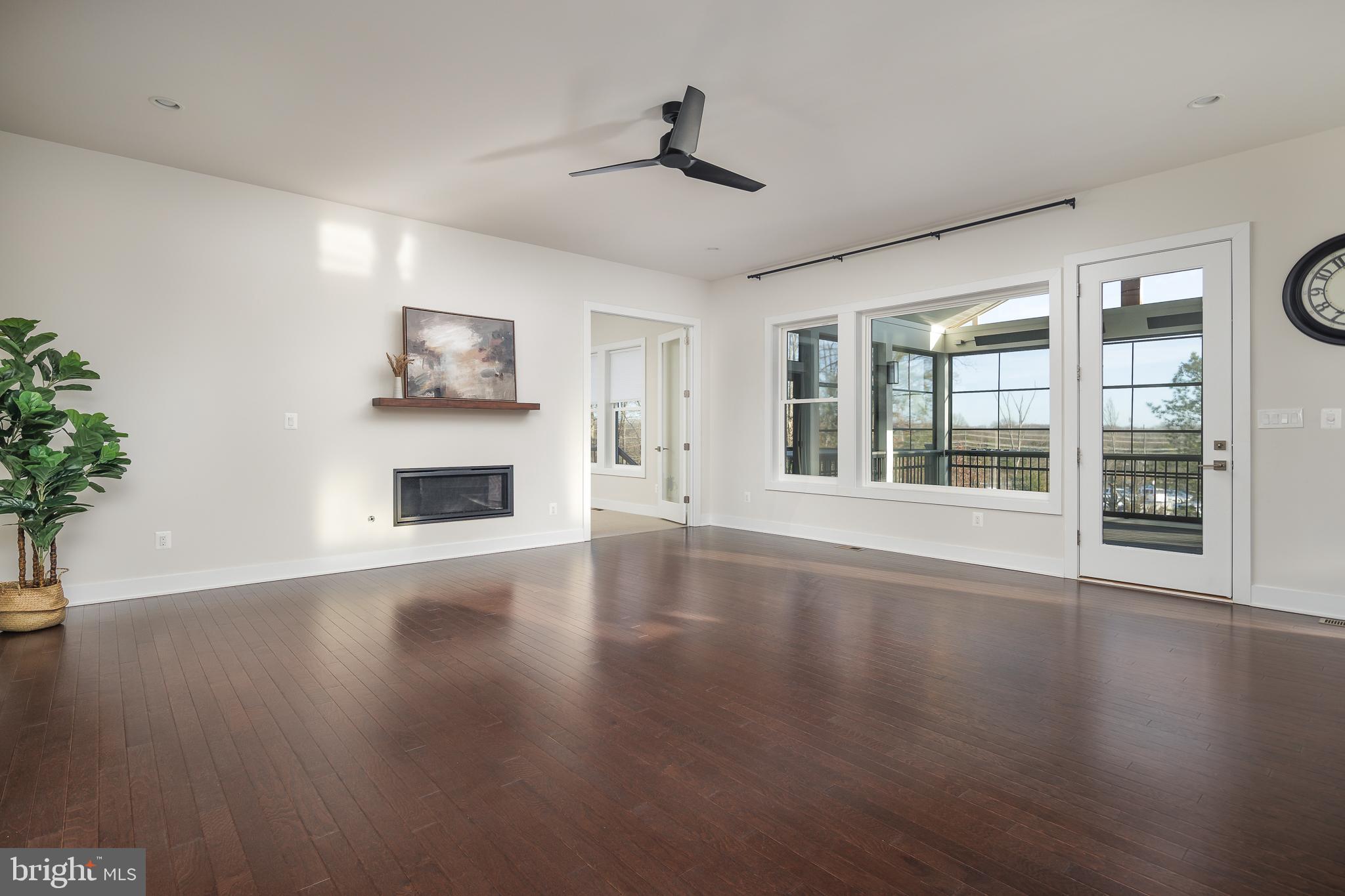 DOMINION VALLEY COUNTRY CLUB - Residential