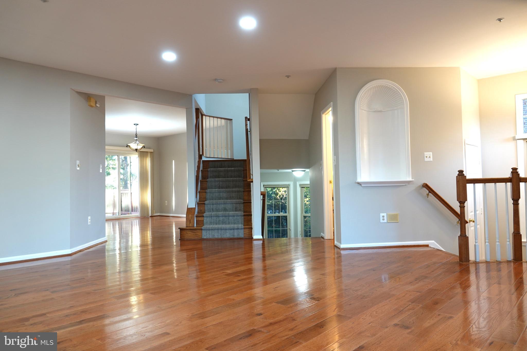 FALLSTONE - Residential