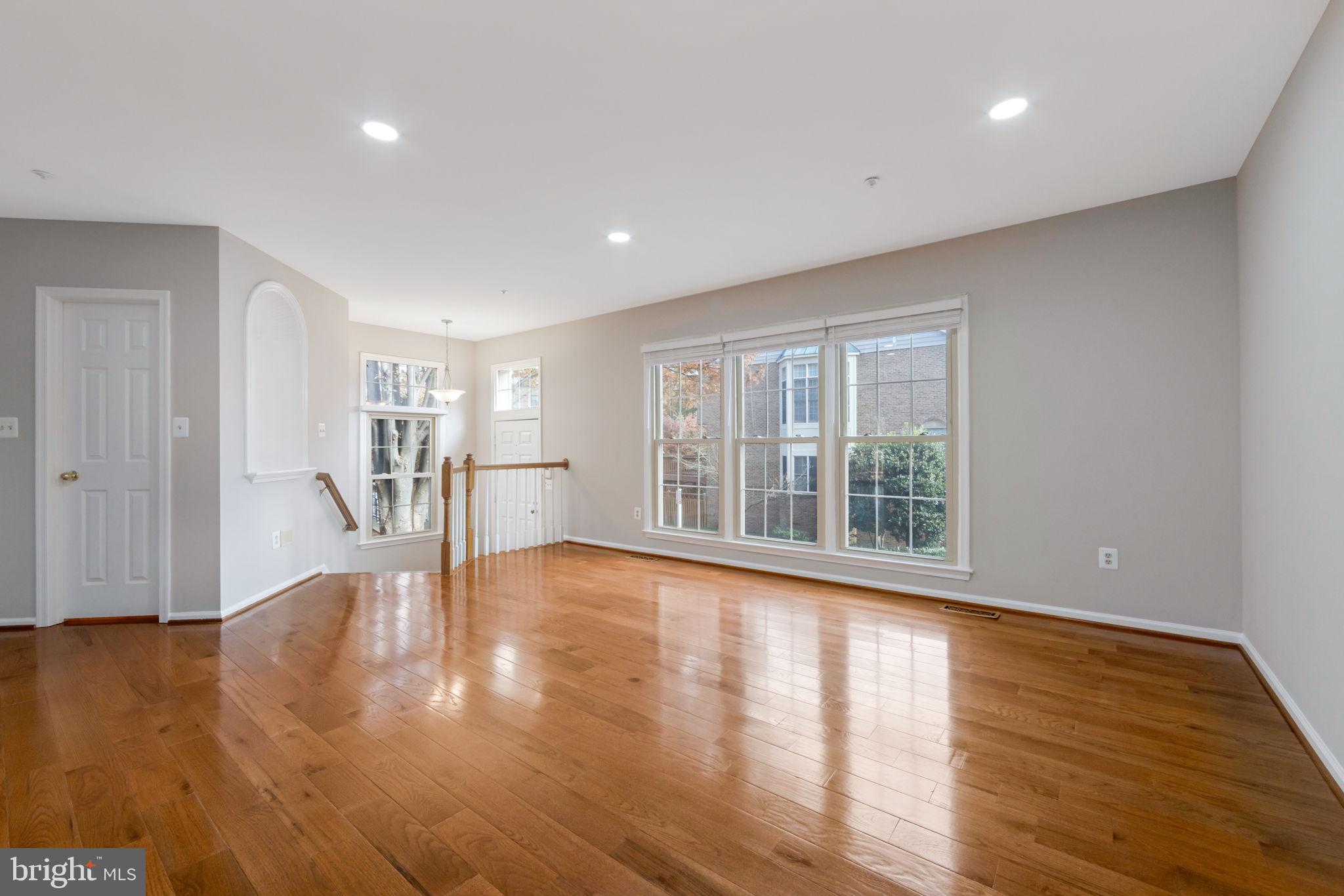 FALLSTONE - Residential