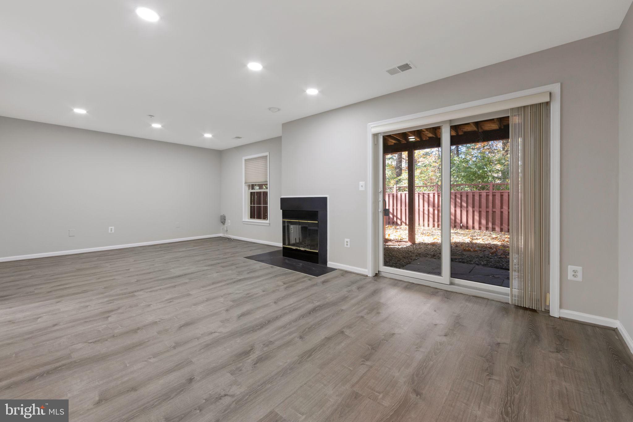 FALLSTONE - Residential