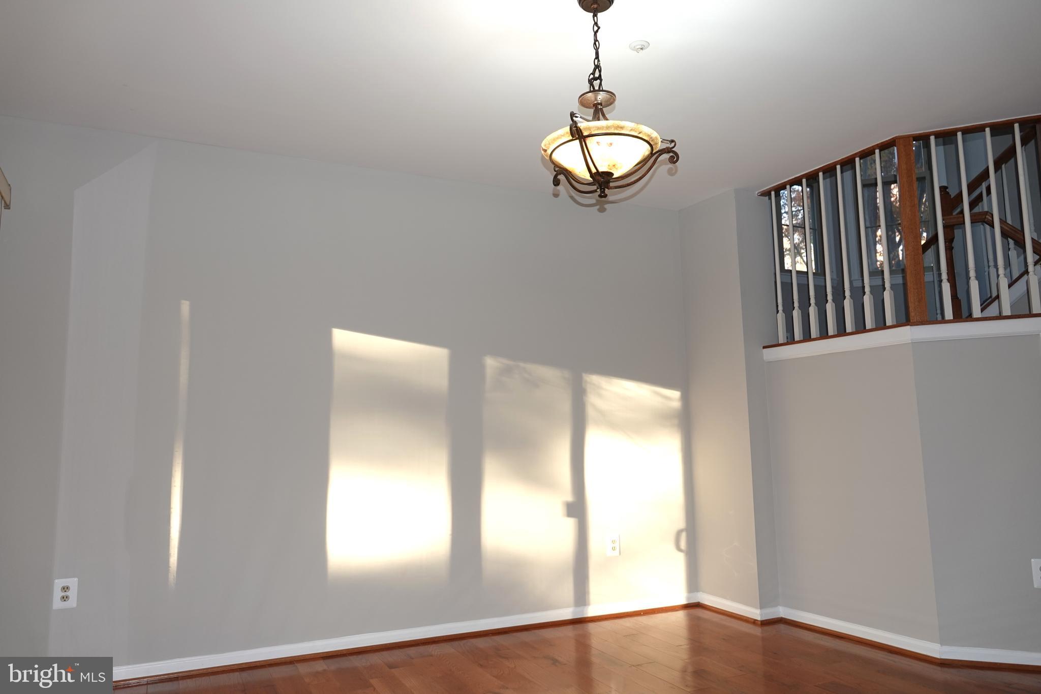 FALLSTONE - Residential