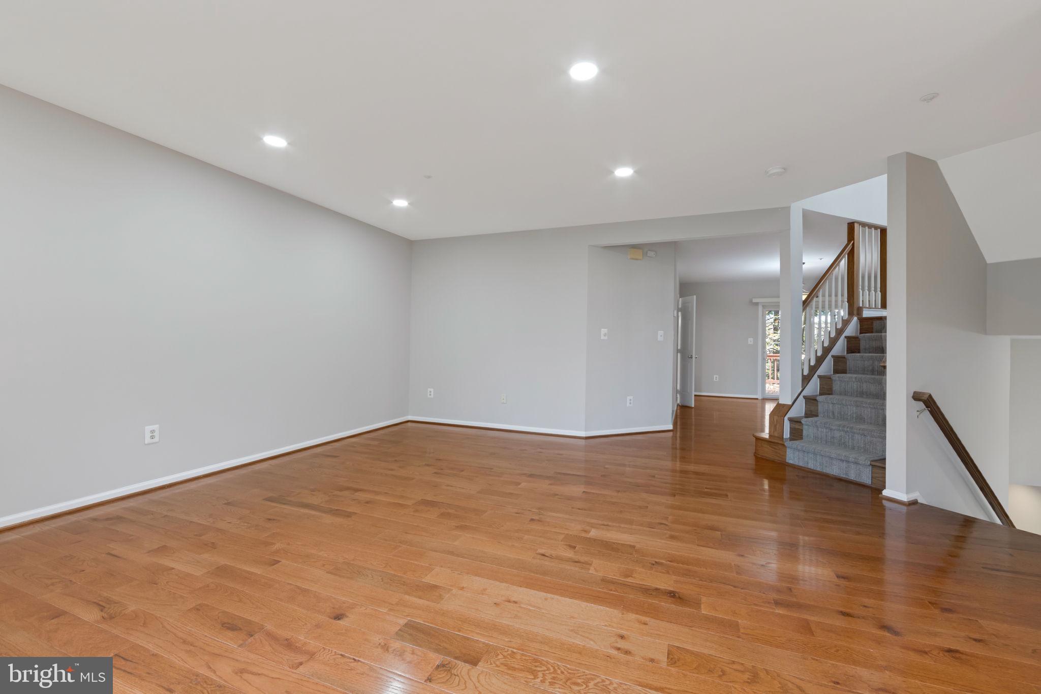 FALLSTONE - Residential