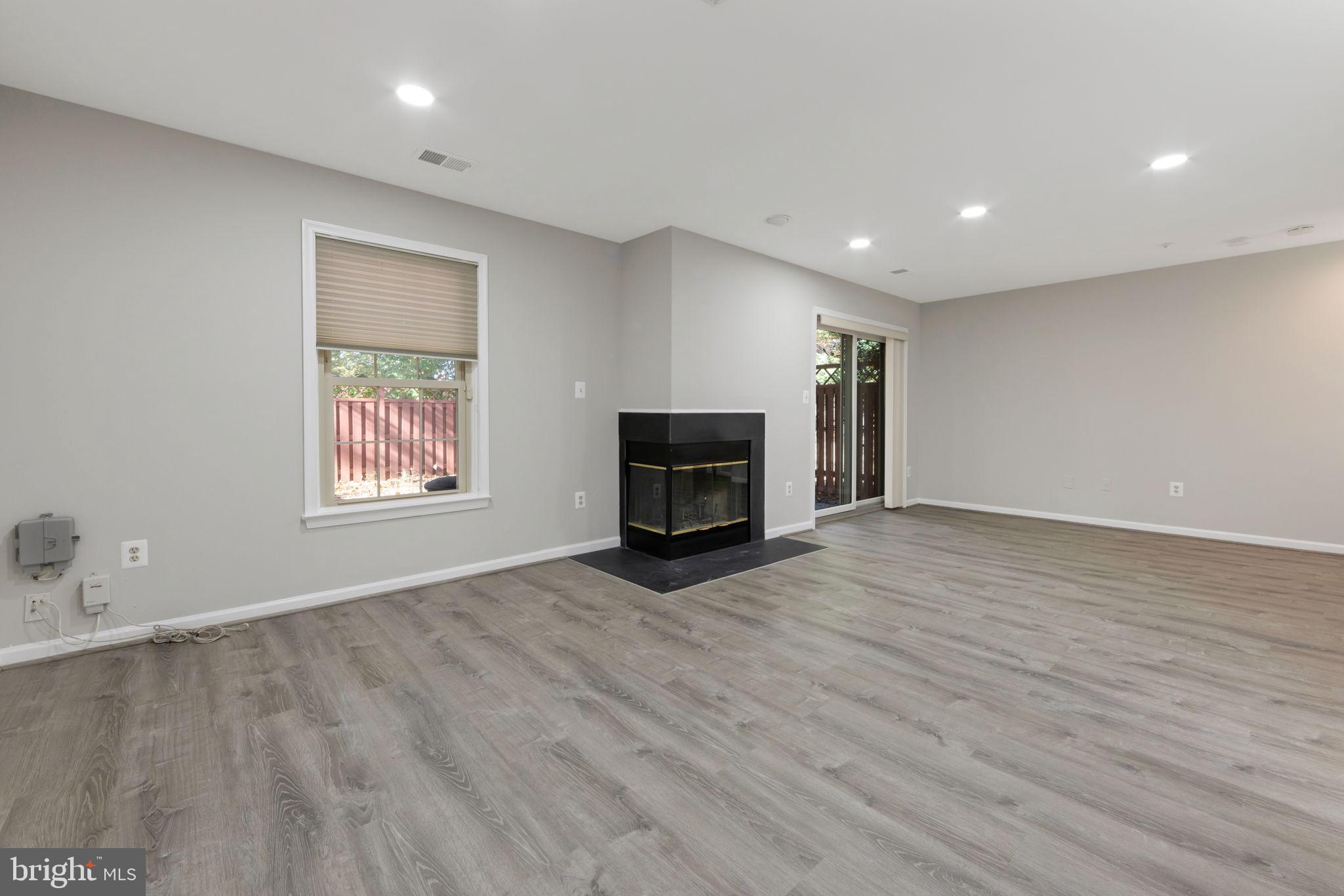 FALLSTONE - Residential