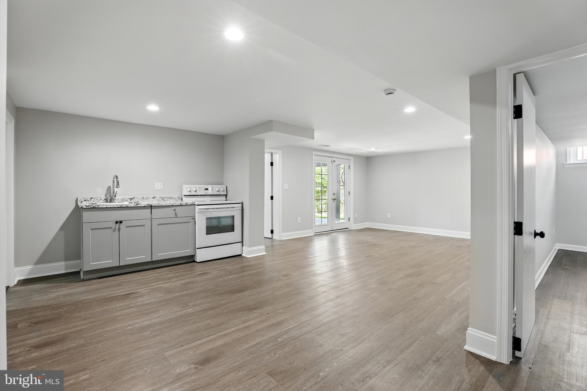 CONN AVE PARK - Residential