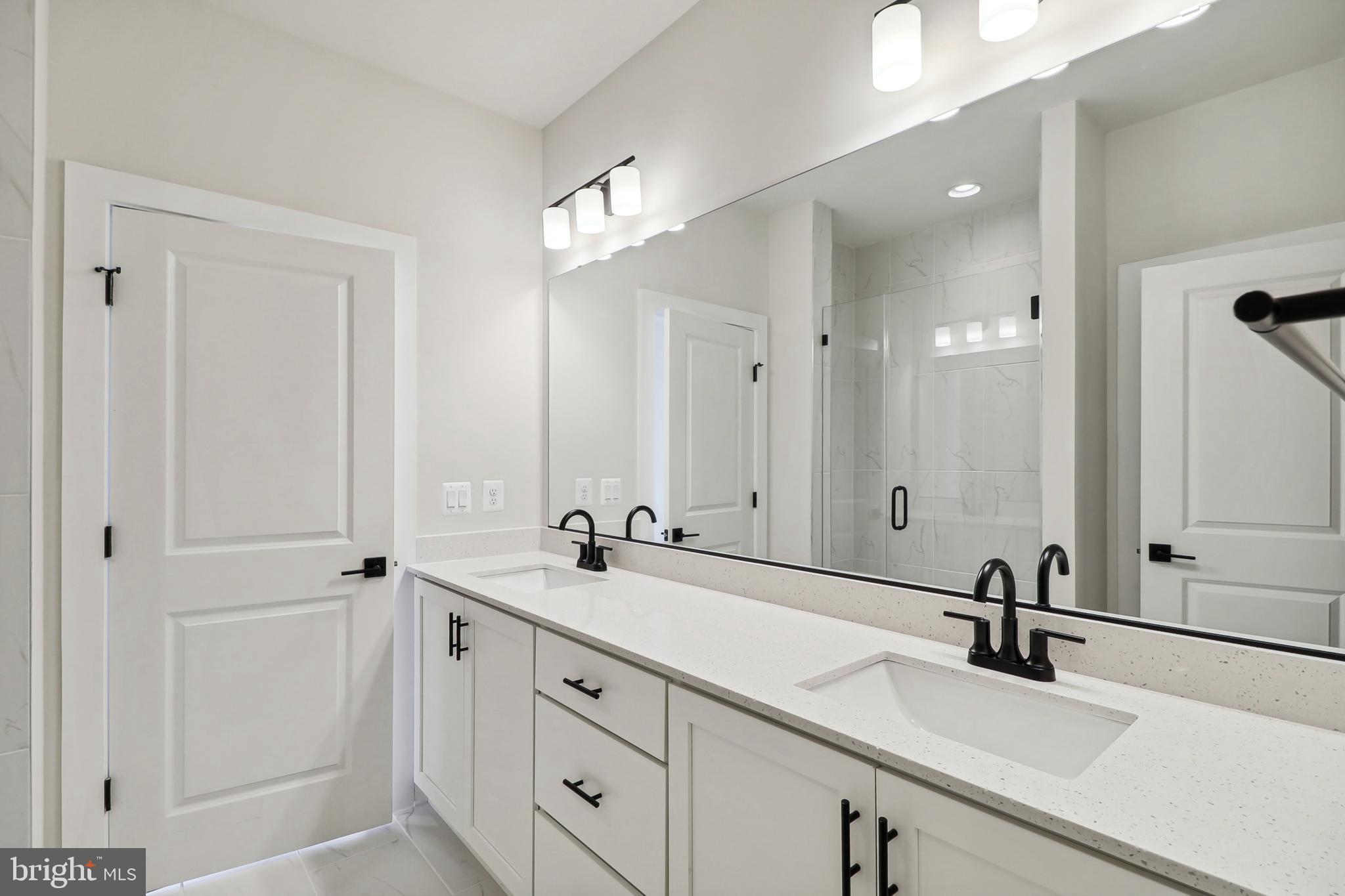 LOCKE LANDING - Residential