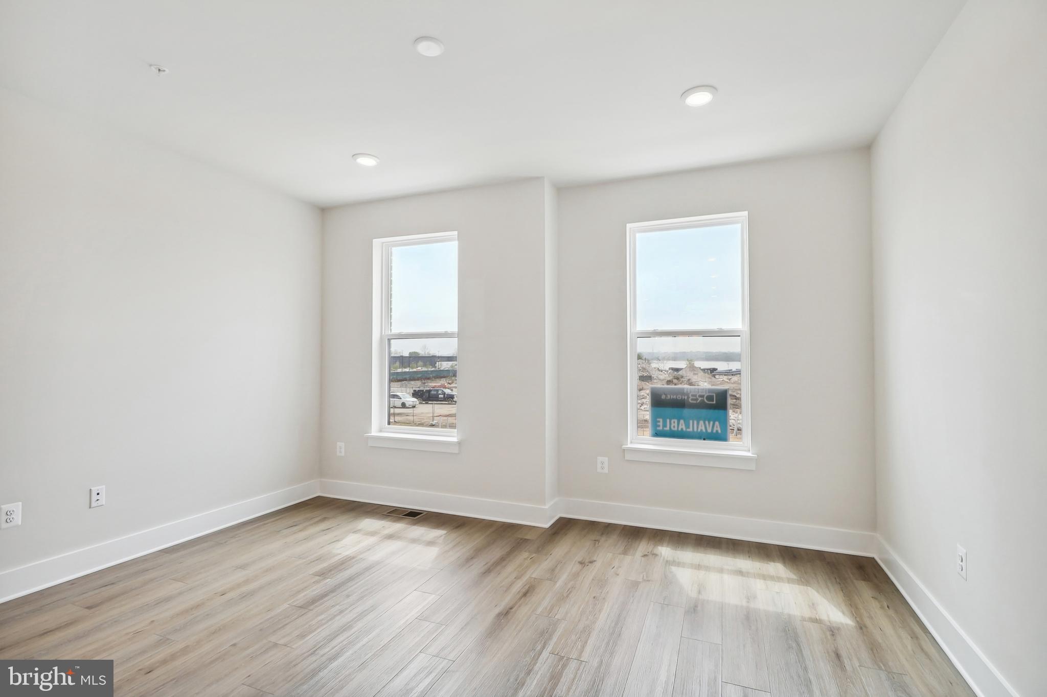 LOCKE LANDING - Residential